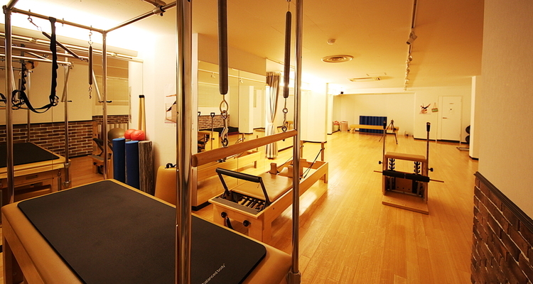zen place pilates 池袋スタジオ